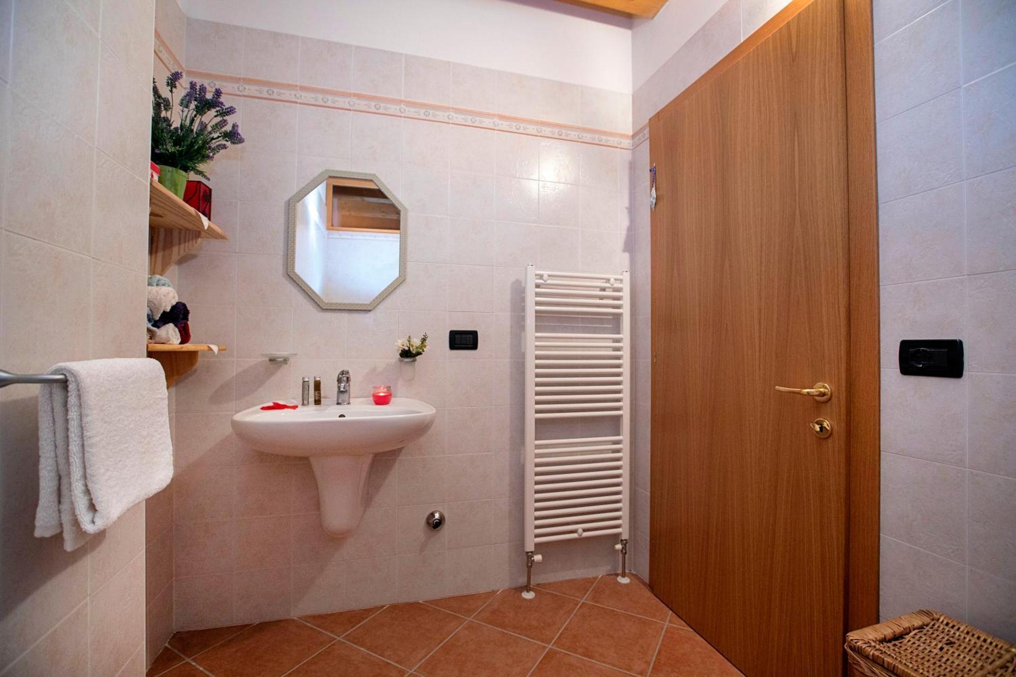 Appartamento Centro Storico Riva - Happy Rentals ภายนอก รูปภาพ
