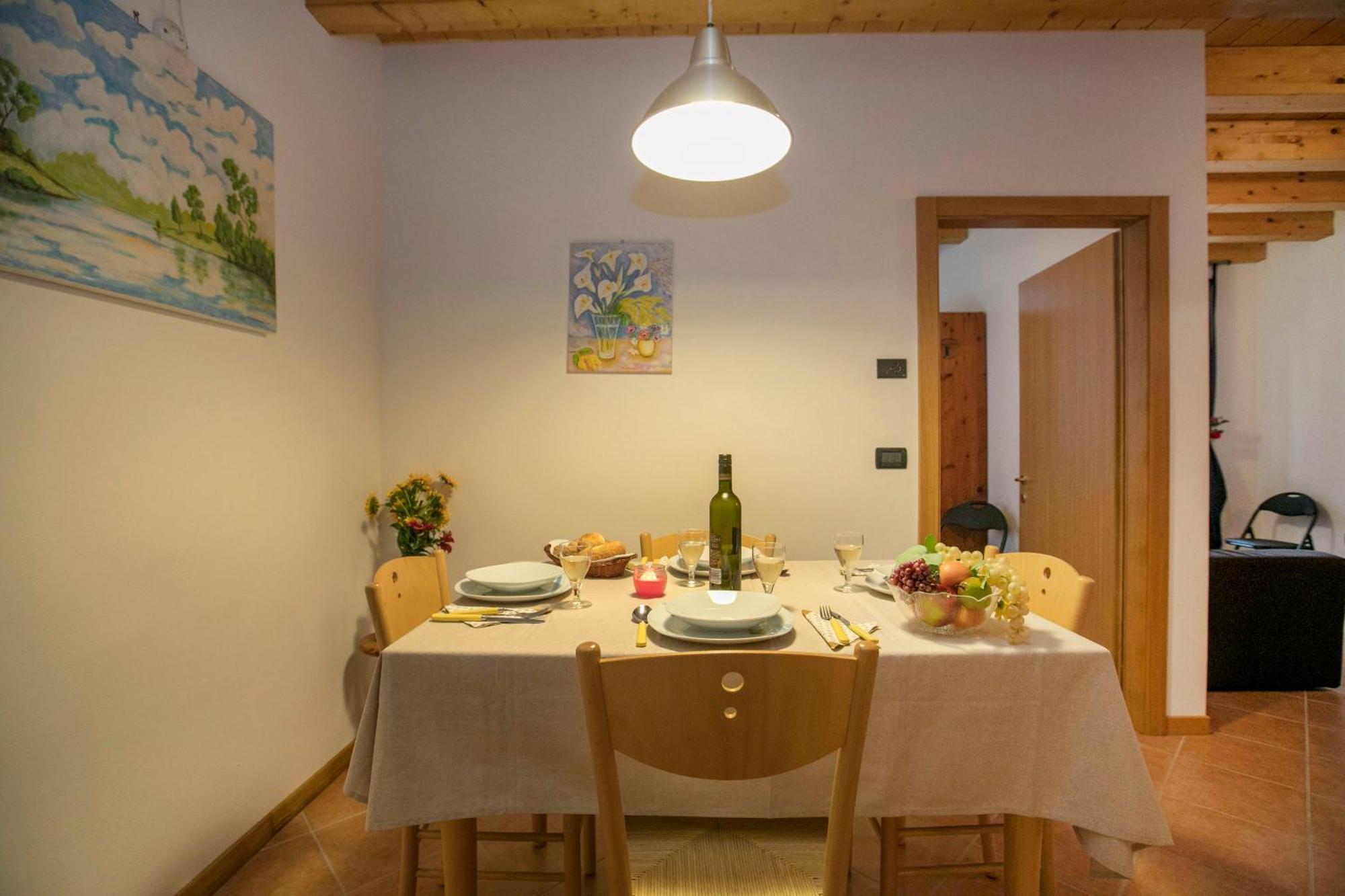 Appartamento Centro Storico Riva - Happy Rentals ภายนอก รูปภาพ